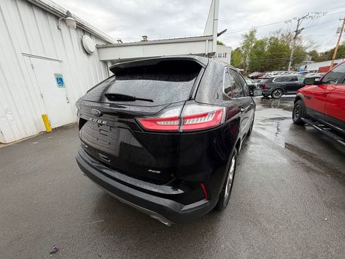 Used 2022 Ford Edge Titanium AWD/4WD image 5