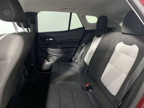 Used 2024 Chevrolet Trax LS w/ LS Convenience Package FWD image 21