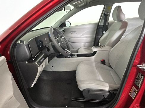 Used 2026 Hyundai Kona SE FWD image 13