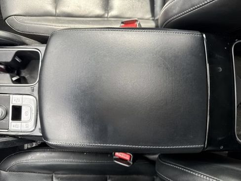 Used 2021 Kia Telluride S FWD image 21