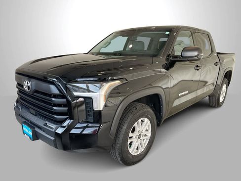 Used 2023 Toyota Tundra SR5 w/ SR5 Convenience Package AWD/4WD image 1