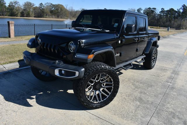 Used 2020 Jeep Gladiator Overland AWD/4WD image 6