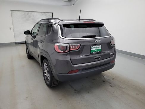 Used 2020 Jeep Compass Latitude FWD image 5