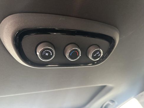 Used 2024 Dodge Durango GT image 38