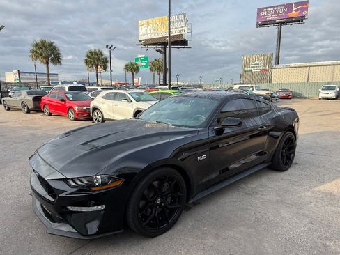 Used 2023 Ford Mustang GT Premium image 7