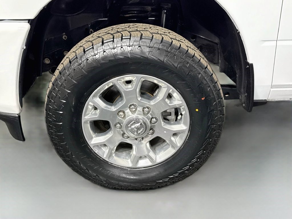 Used 2024 RAM 2500 Laramie AWD/4WD image 36