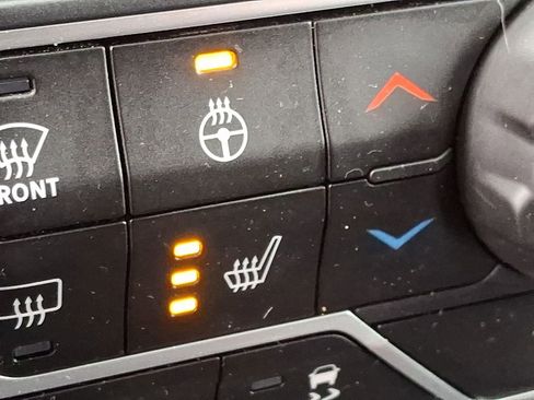 Used 2020 Jeep Gladiator Overland image 23