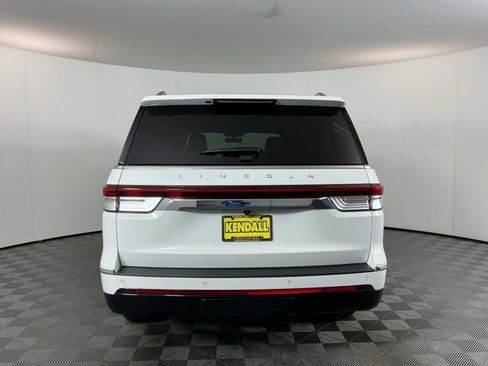 Used 2024 Lincoln Navigator Reserve w/ Equipment Group 201A image 5