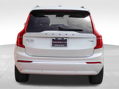 Used 2025 Volvo XC90 T8 Plus w/ Protection Package Premier AWD/4WD image 7
