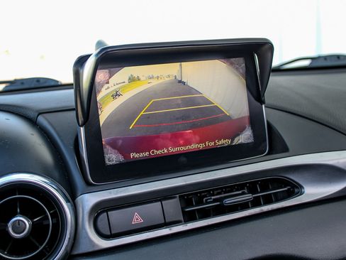 Used 2019 FIAT 124 Spider Classica RWD image 29