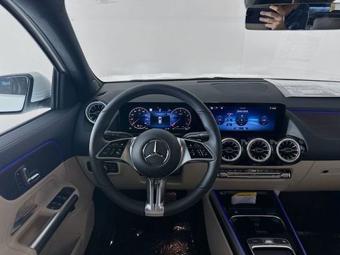 New 2026 Mercedes-Benz GLA 250 image 23