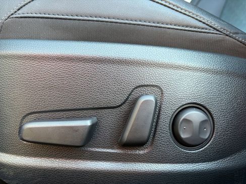 Used 2021 Kia Seltos SX w/ SX Sunroof Package image 14