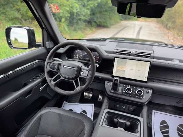 Used 2024 Land Rover Defender 110 Carpathian Edition AWD/4WD image 28