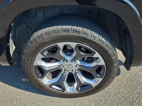 Used 2019 RAM 1500 Limited AWD/4WD image 11