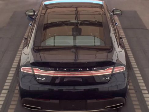 Used 2018 Lincoln MKZ Reserve FWD image 5