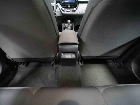 Used 2024 Toyota Corolla LE FWD image 22