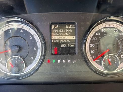 Used 2017 RAM 1500 Express w/ Express Value Package image 27