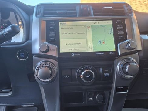 Used 2021 Toyota 4Runner SR5 Premium image 16