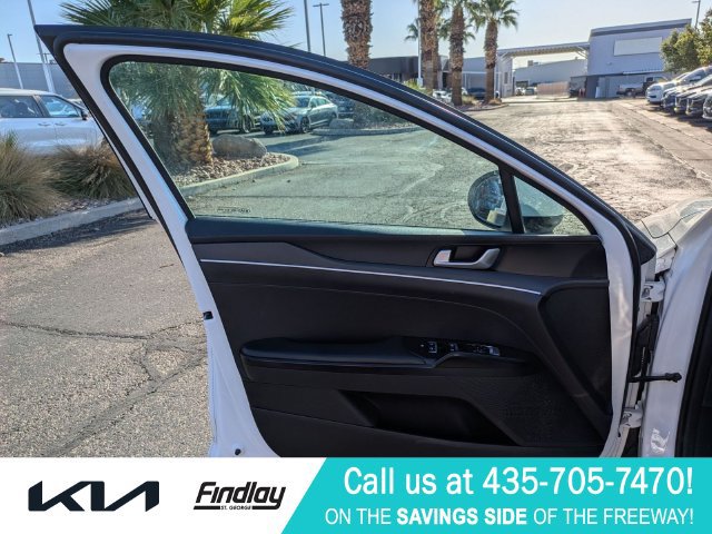 Used 2021 Kia K5 LXS FWD image 13