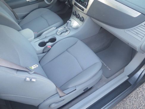 Used 2008 Chrysler Sebring Touring FWD image 16