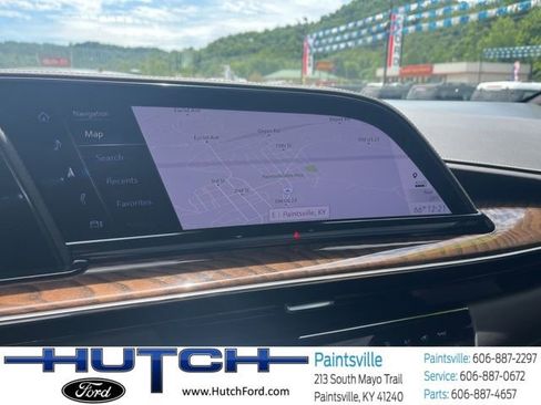 Used 2024 Cadillac Escalade Sport Platinum w/ LPO, ONYX Package AWD/4WD image 32