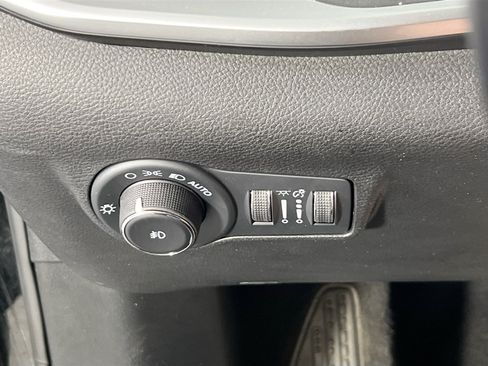 Used 2022 Jeep Compass Latitude AWD/4WD image 10