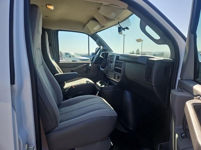 New 2026 Chevrolet Express 2500 Extended w/ Communications Package RWD image 25