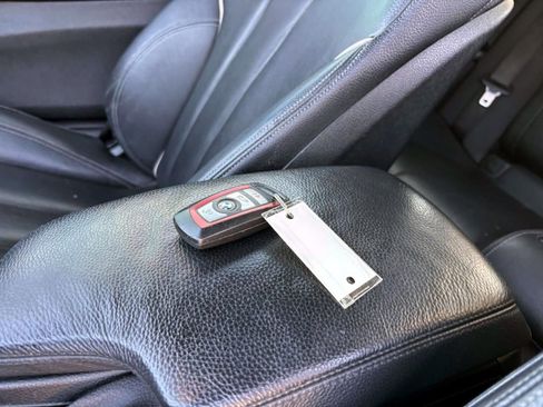 Used 2018 BMW 430i xDrive Convertible AWD/4WD image 26