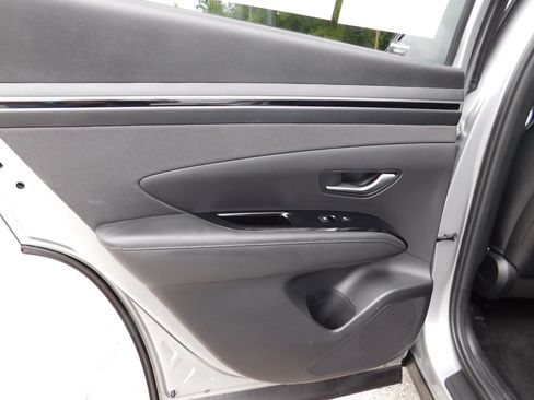 Used 2024 Hyundai Tucson Limited AWD/4WD image 14