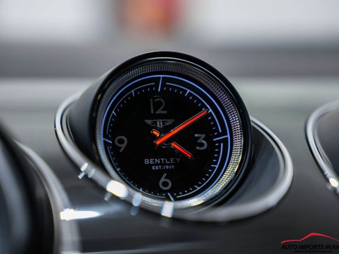 Used 2018 Bentley Bentayga image 92