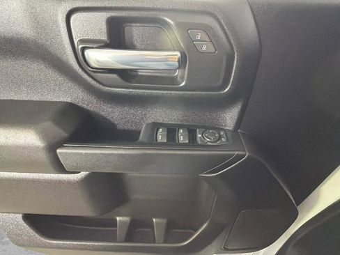 Used 2022 Chevrolet Silverado 1500 Custom RWD image 24
