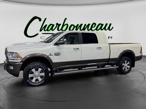 Used 2018 RAM 3500 Laramie Longhorn w/ Longhorn Southfork Package AWD/4WD image 2