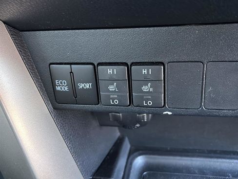 Used 2013 Toyota RAV4 Limited image 13