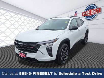 Certified 2025 Chevrolet Trax RS w/ Sunroof Package