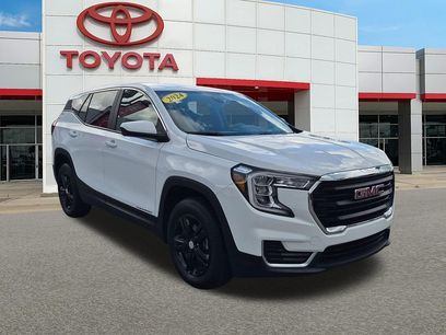 Used 2024 GMC Terrain SLE