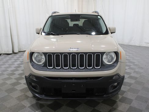 Used 2016 Jeep Renegade Latitude w/ Cold Weather Group image 34