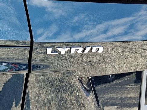 New 2025 Cadillac Lyriq Luxury w/ LPO, Floor Liner Package AWD/4WD image 17
