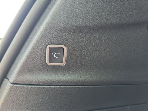 New 2026 Chrysler Pacifica Select image 15