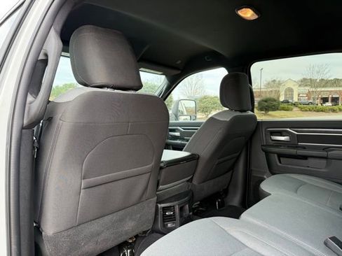 Used 2024 RAM 2500 Big Horn image 27