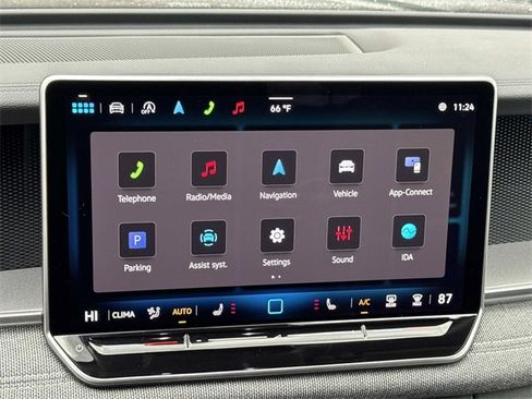 Used 2025 Volkswagen Tiguan S image 10