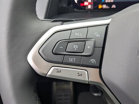 New 2026 Volkswagen Atlas Cross Sport SEL Premium R-Line image 30