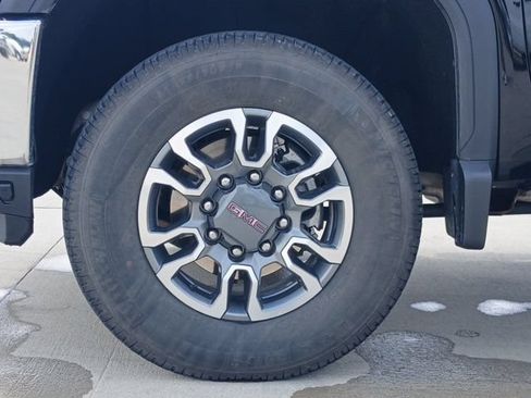 Used 2022 GMC Sierra 2500 SLT w/ SLT Convenience Package AWD/4WD image 13