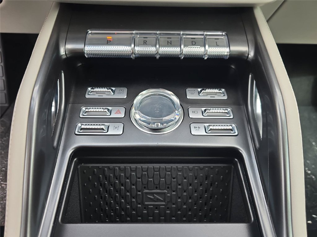 New 2026 Lincoln Nautilus Reserve AWD/4WD image 17