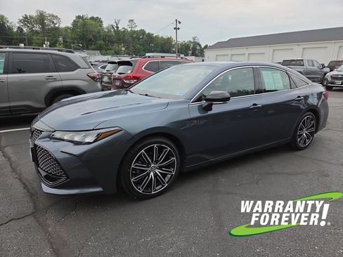 Used 2019 Toyota Avalon XSE w/ All Weather Liner Package FWD image 3