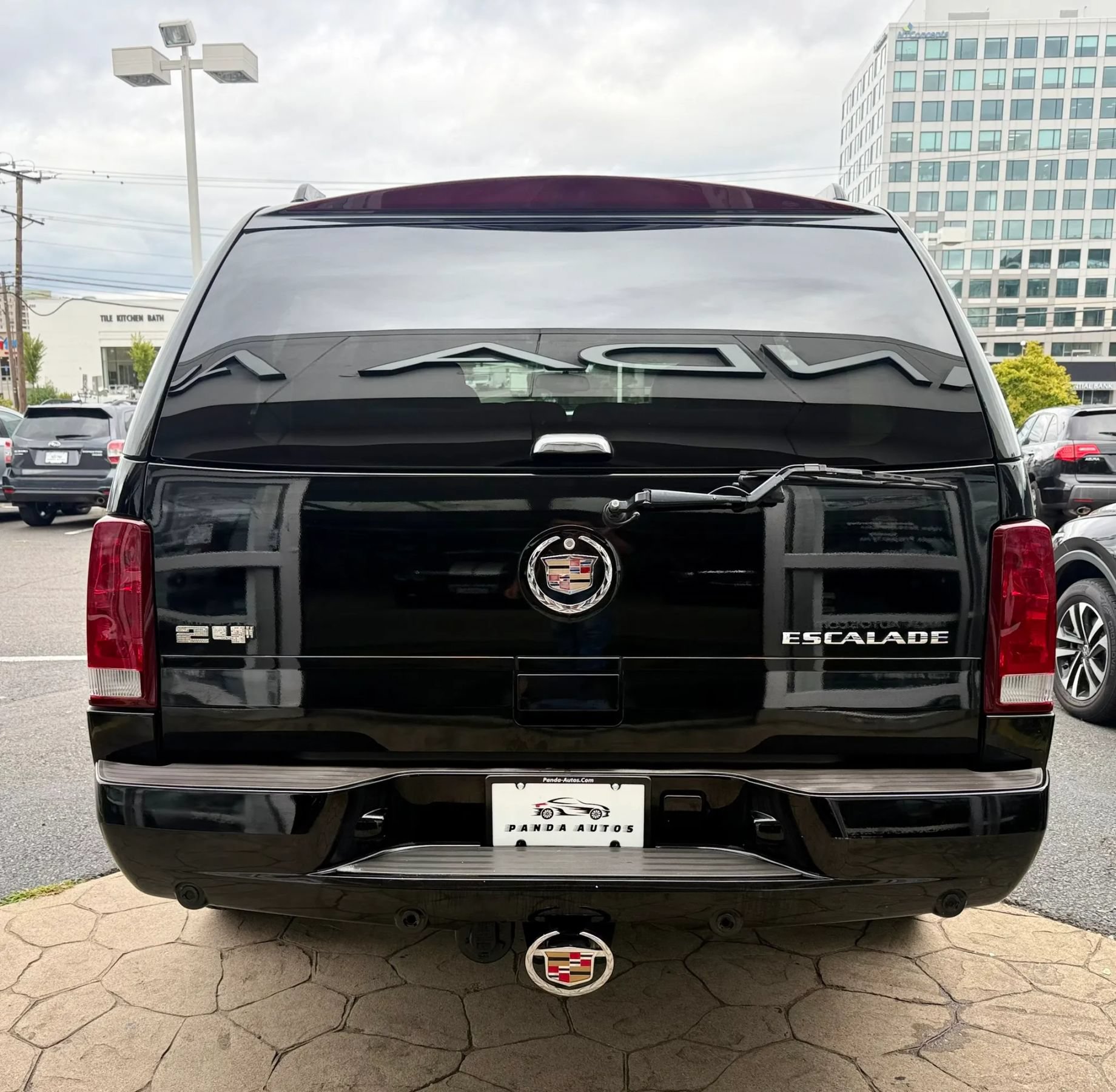 Used 2005 Cadillac Escalade AWD image 6