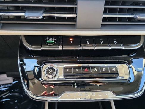 New 2026 Lincoln Corsair Premiere image 10