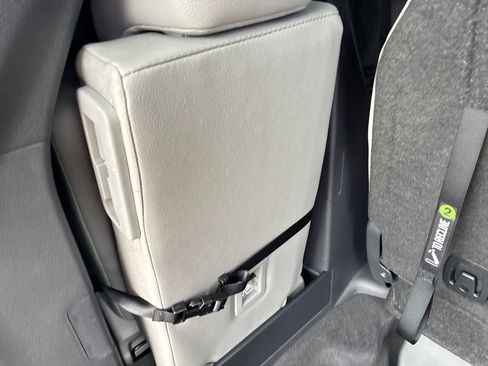 New 2026 Toyota Sienna XLE FWD image 43