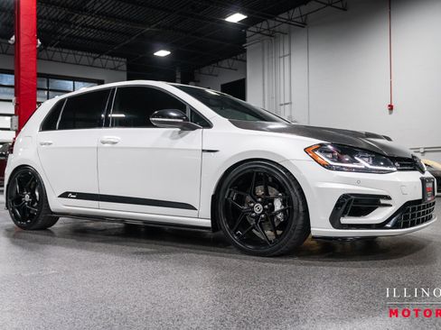 Used 2019 Volkswagen Golf R 4-Door AWD/4WD image 7