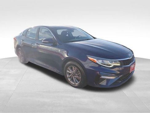 Used 2020 Kia Optima LX image 8