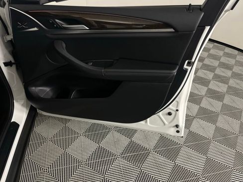 Used 2023 BMW X3 sDrive30i w/ Premium Package image 35